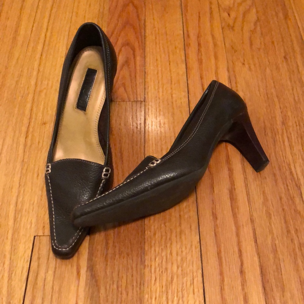 Unisa brown pump